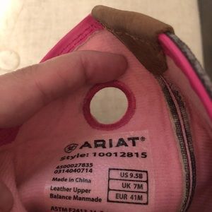 ARAIT Women’s steel toe camo boots